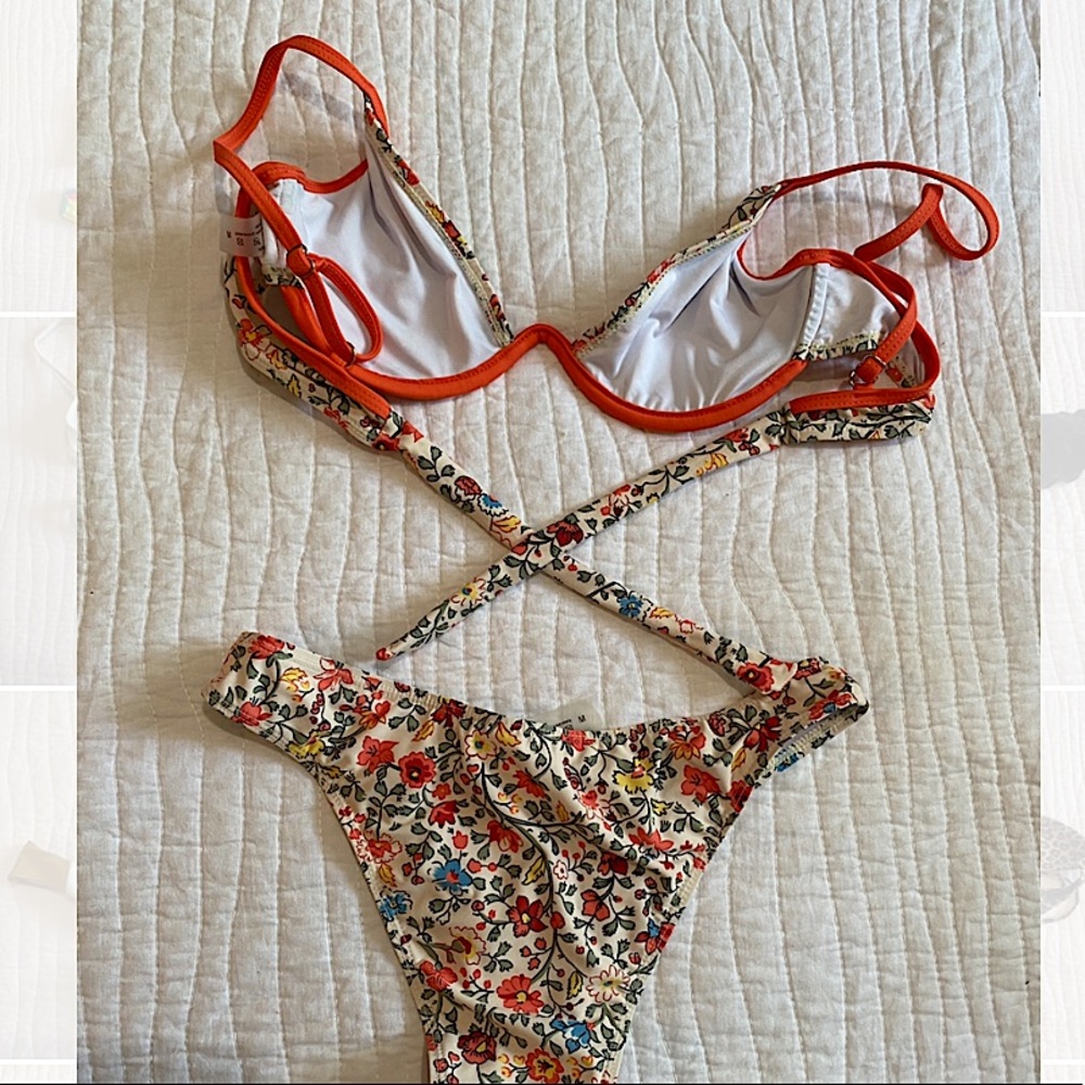 Multi colored bikini - Picture 2 of 2
